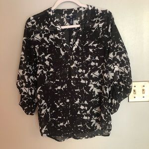 Size small gap blouse